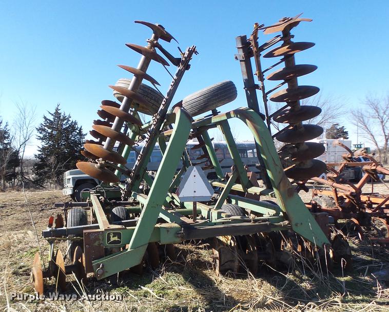 image for item DB1259 John Deere T0230 disk