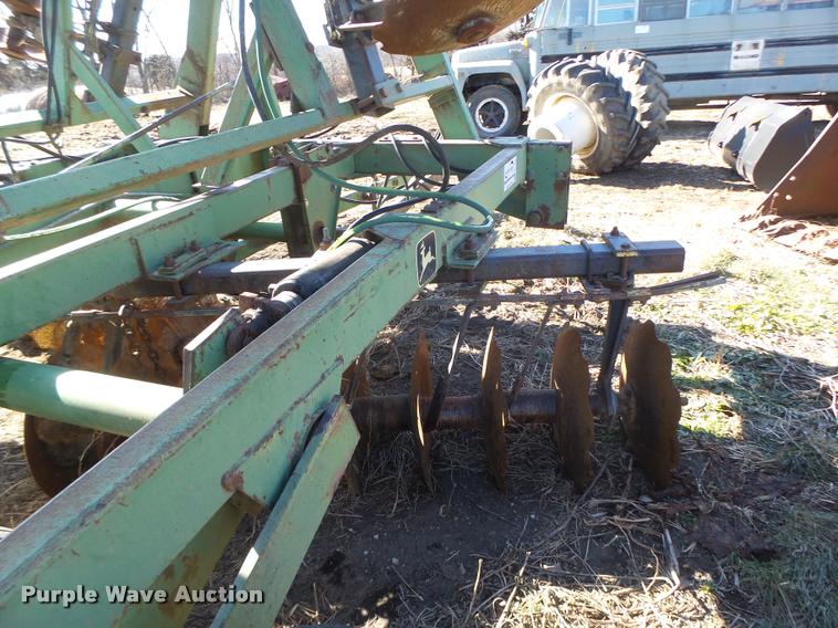 image for item DB1259 John Deere T0230 disk