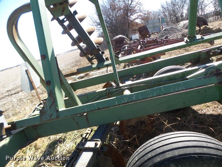 image for item DB1259 John Deere T0230 disk