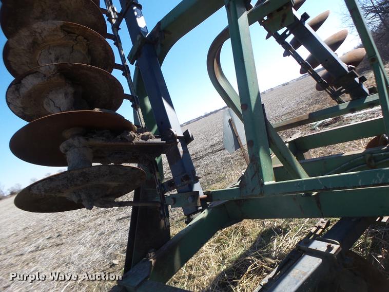 image for item DB1259 John Deere T0230 disk