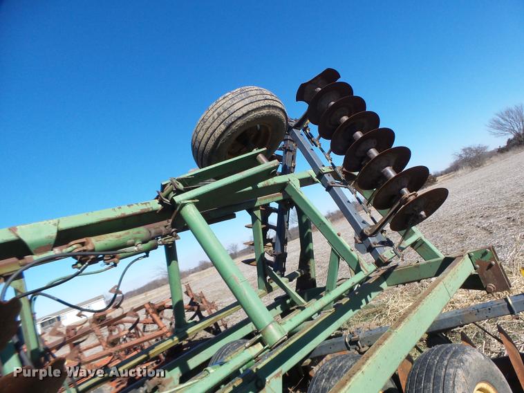 image for item DB1259 John Deere T0230 disk