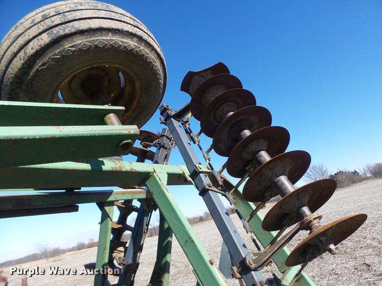 image for item DB1259 John Deere T0230 disk