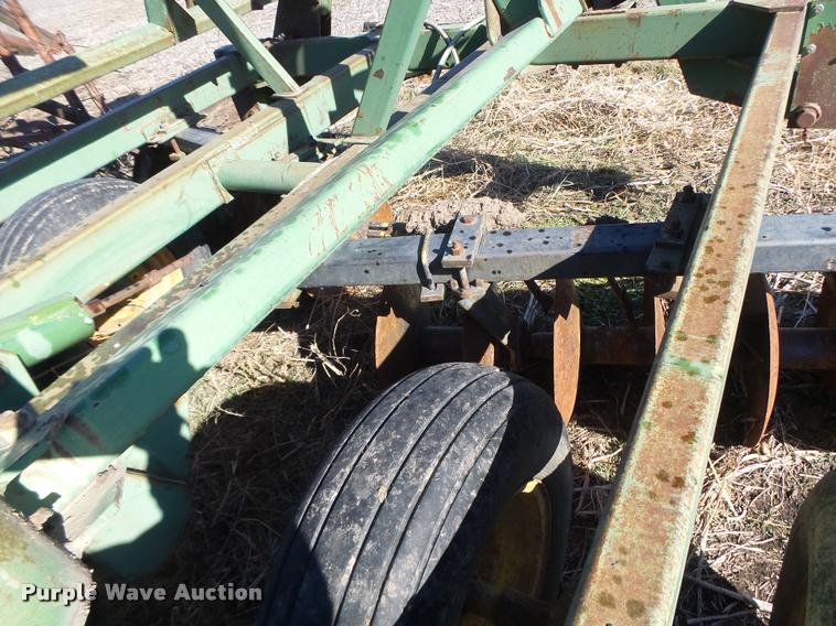 image for item DB1259 John Deere T0230 disk