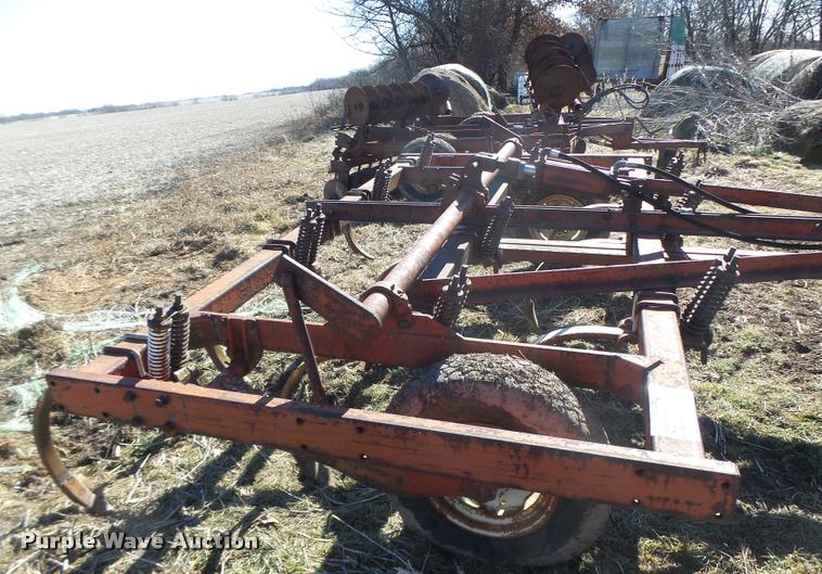 image for item DB1261 Chisel