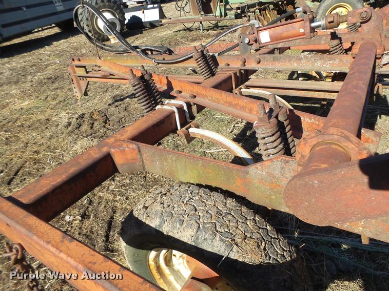 image for item DB1261 Chisel