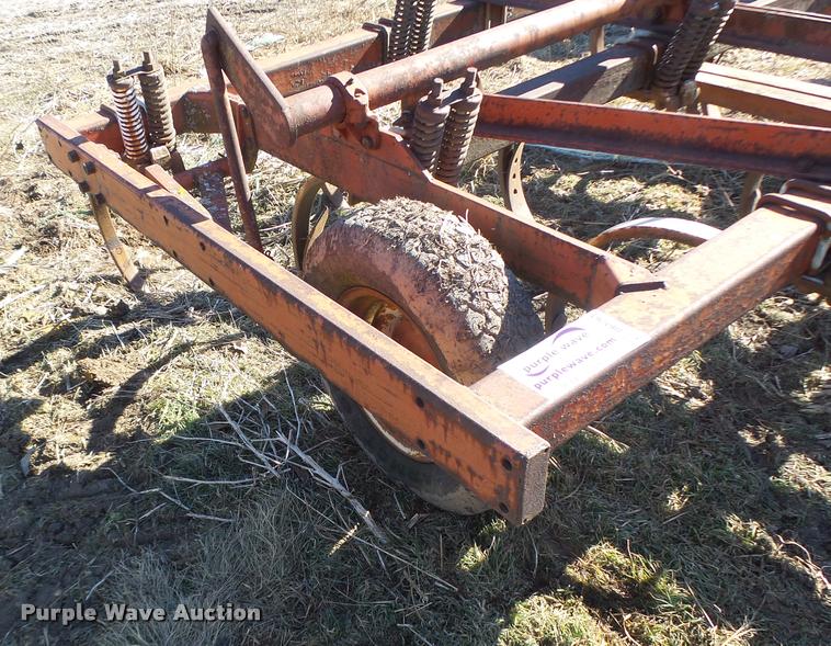 image for item DB1261 Chisel