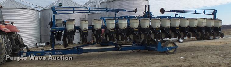 image for item DB1279 Kinze 3600 split row planter