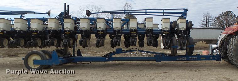 image for item DB1279 Kinze 3600 split row planter