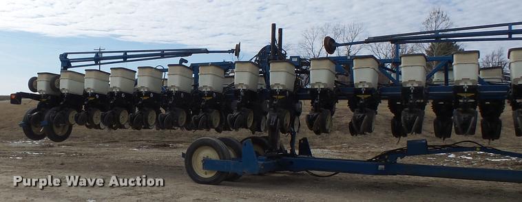 image for item DB1279 Kinze 3600 split row planter