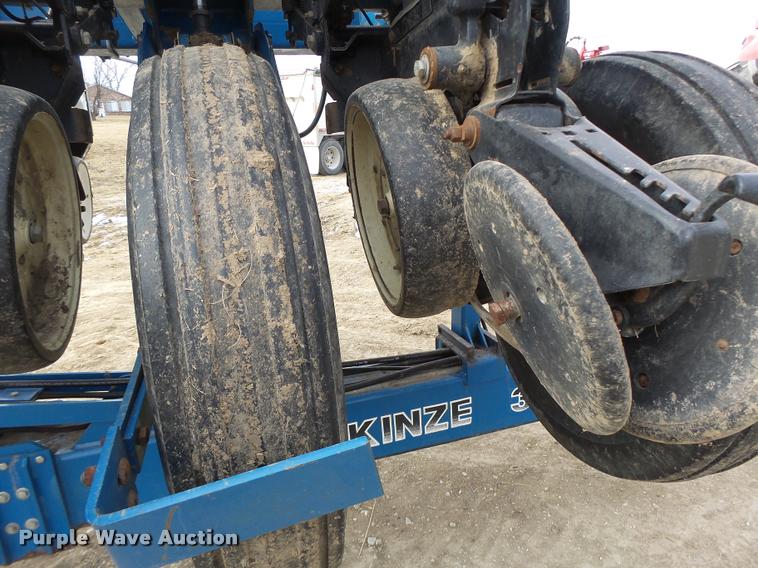 image for item DB1279 Kinze 3600 split row planter