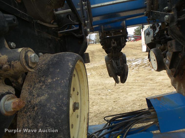 image for item DB1279 Kinze 3600 split row planter