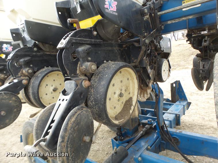 image for item DB1279 Kinze 3600 split row planter