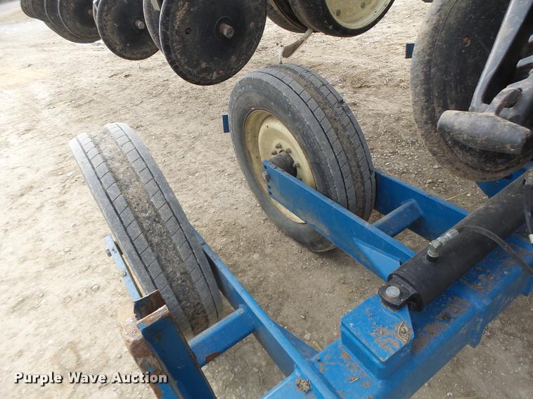 image for item DB1279 Kinze 3600 split row planter