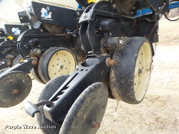 image for item DB1279 Kinze 3600 split row planter