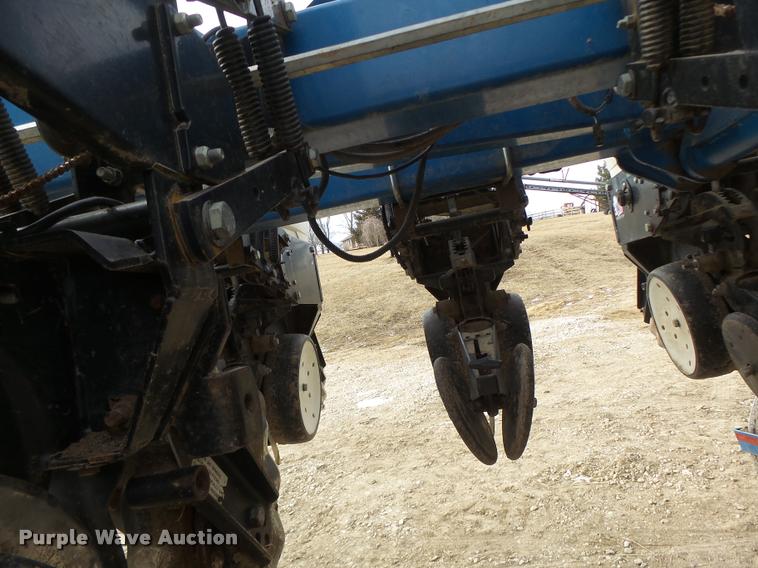 image for item DB1279 Kinze 3600 split row planter