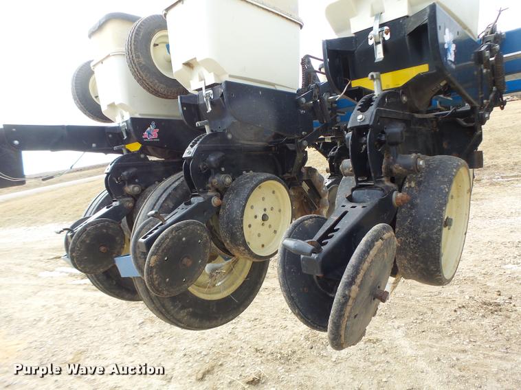 image for item DB1279 Kinze 3600 split row planter