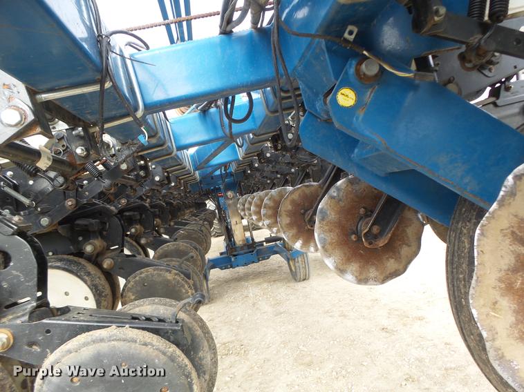 image for item DB1279 Kinze 3600 split row planter