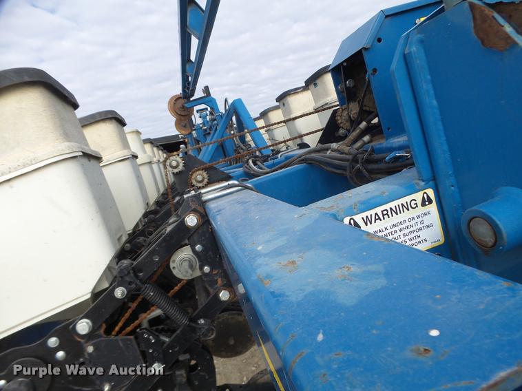 image for item DB1279 Kinze 3600 split row planter