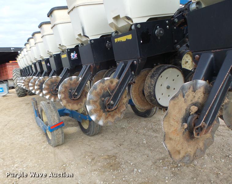 image for item DB1279 Kinze 3600 split row planter