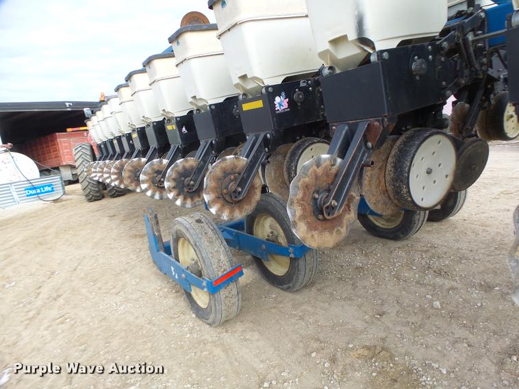 image for item DB1279 Kinze 3600 split row planter