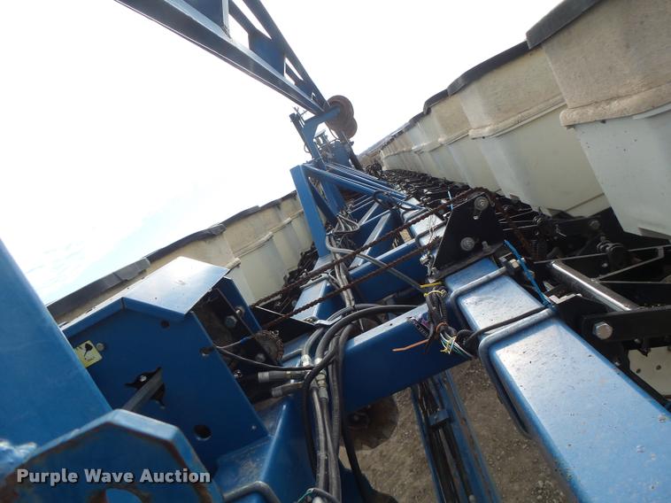 image for item DB1279 Kinze 3600 split row planter
