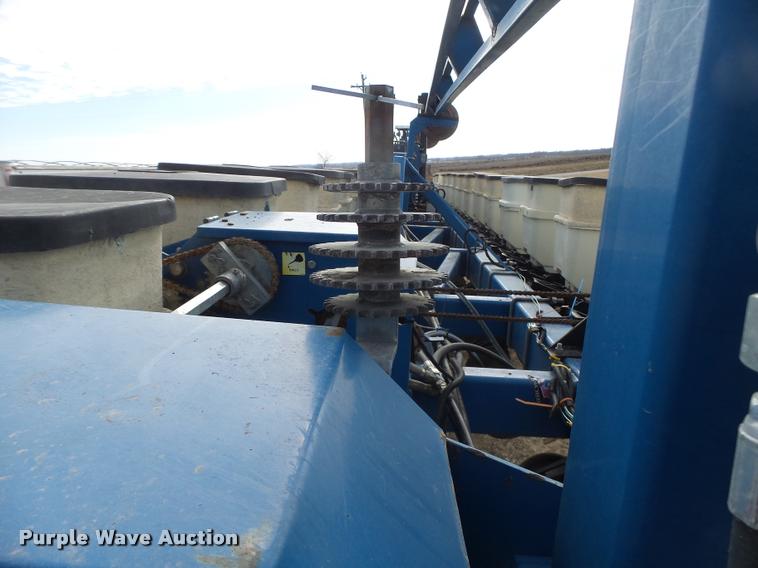 image for item DB1279 Kinze 3600 split row planter