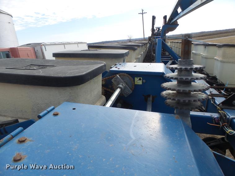 image for item DB1279 Kinze 3600 split row planter