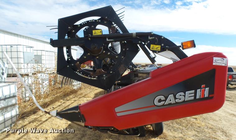 image for item DB1881 2012 Case IH 2152 draper head