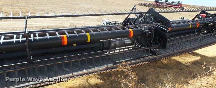image for item DB1881 2012 Case IH 2152 draper head