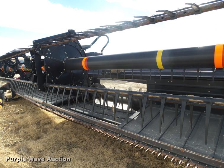 image for item DB1881 2012 Case IH 2152 draper head