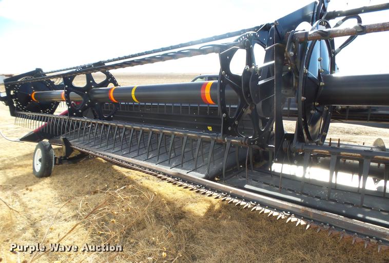 image for item DB1881 2012 Case IH 2152 draper head