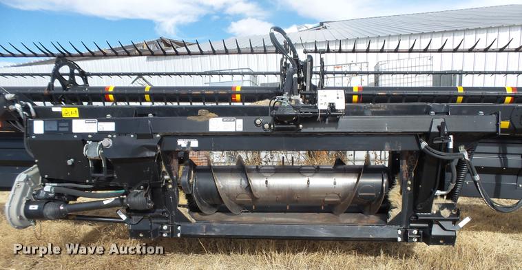 image for item DB1881 2012 Case IH 2152 draper head