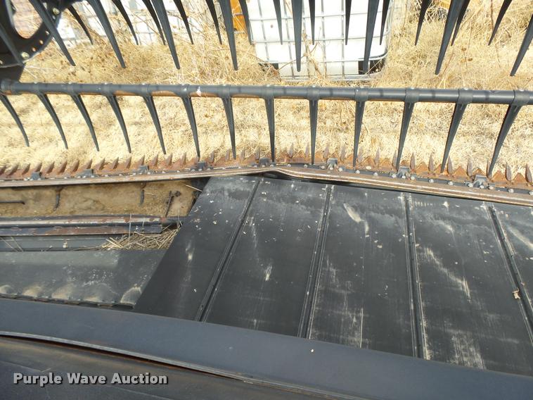 image for item DB1881 2012 Case IH 2152 draper head