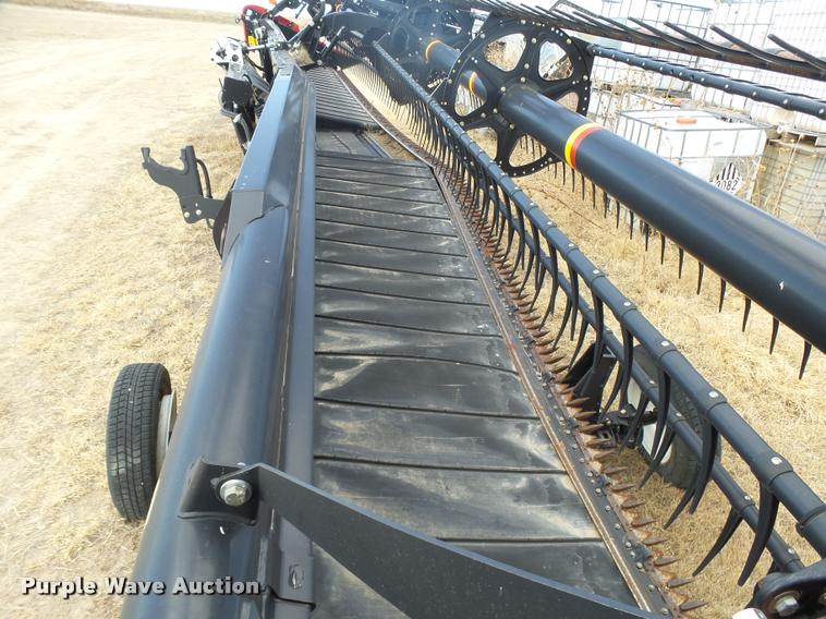 image for item DB1881 2012 Case IH 2152 draper head
