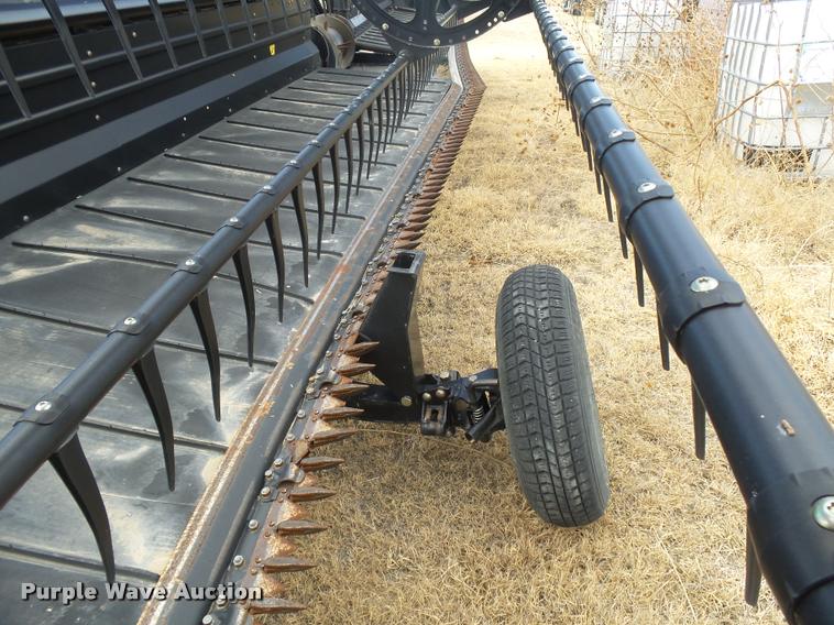 image for item DB1881 2012 Case IH 2152 draper head