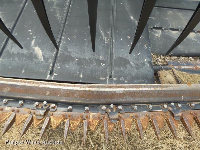 image for item DB1881 2012 Case IH 2152 draper head
