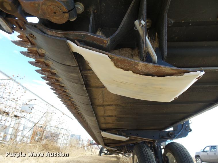 image for item DB1881 2012 Case IH 2152 draper head