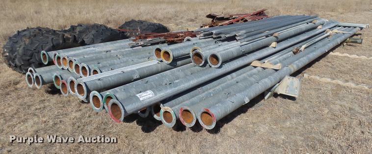 image for item DB1886 2000 Reinke 65LEPA center pivot system