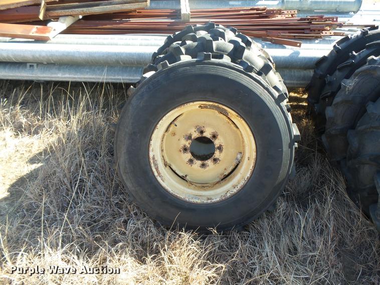 image for item DB1886 2000 Reinke 65LEPA center pivot system