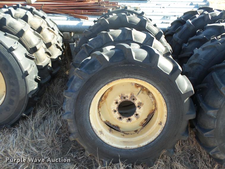 image for item DB1886 2000 Reinke 65LEPA center pivot system