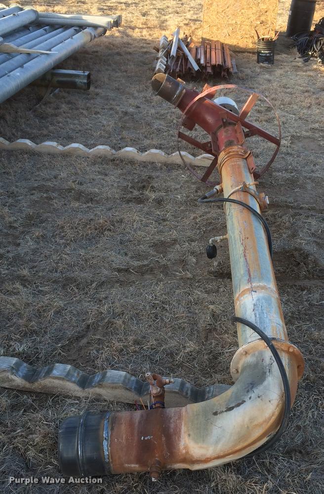 image for item DB1886 2000 Reinke 65LEPA center pivot system