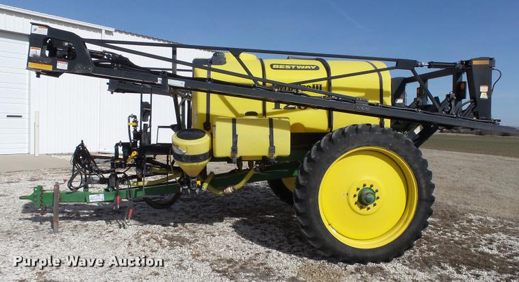 image for item DB1892 2006 Bestway Field Pro III sprayer