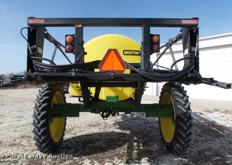 image for item DB1892 2006 Bestway Field Pro III sprayer