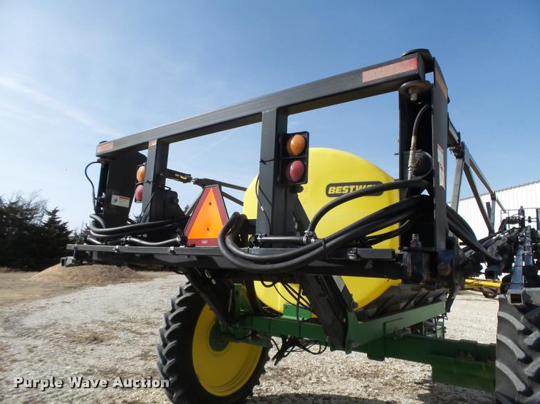 image for item DB1892 2006 Bestway Field Pro III sprayer