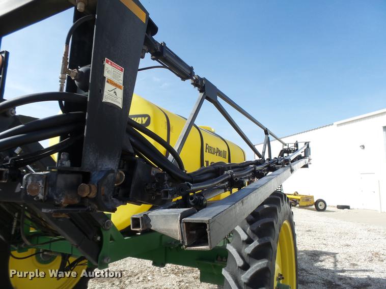 image for item DB1892 2006 Bestway Field Pro III sprayer