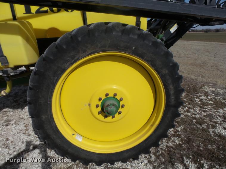 image for item DB1892 2006 Bestway Field Pro III sprayer