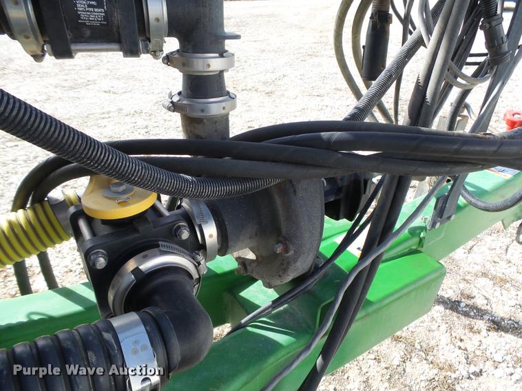 image for item DB1892 2006 Bestway Field Pro III sprayer