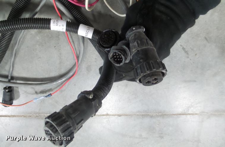 image for item DB1892 2006 Bestway Field Pro III sprayer