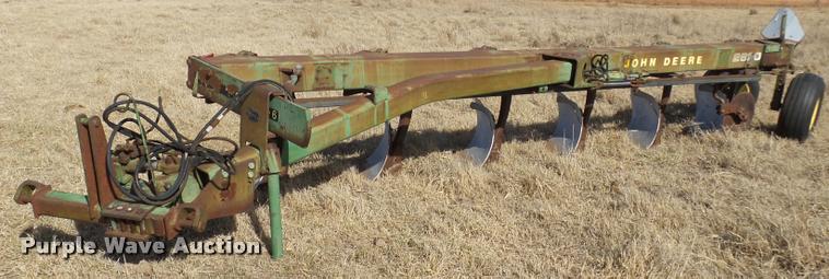 image for item DB4673 John Deere A2800 six bottom plow