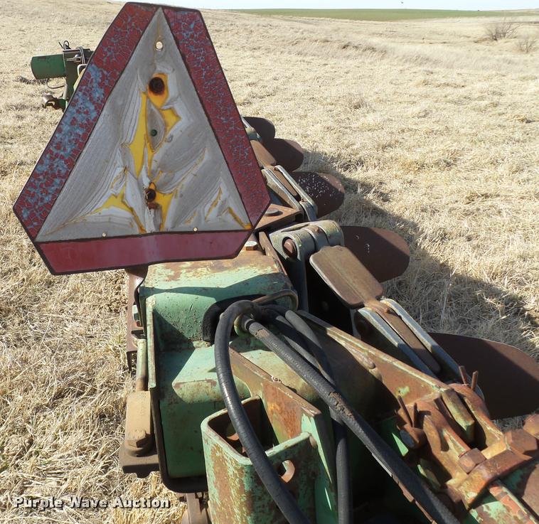 image for item DB4673 John Deere A2800 six bottom plow
